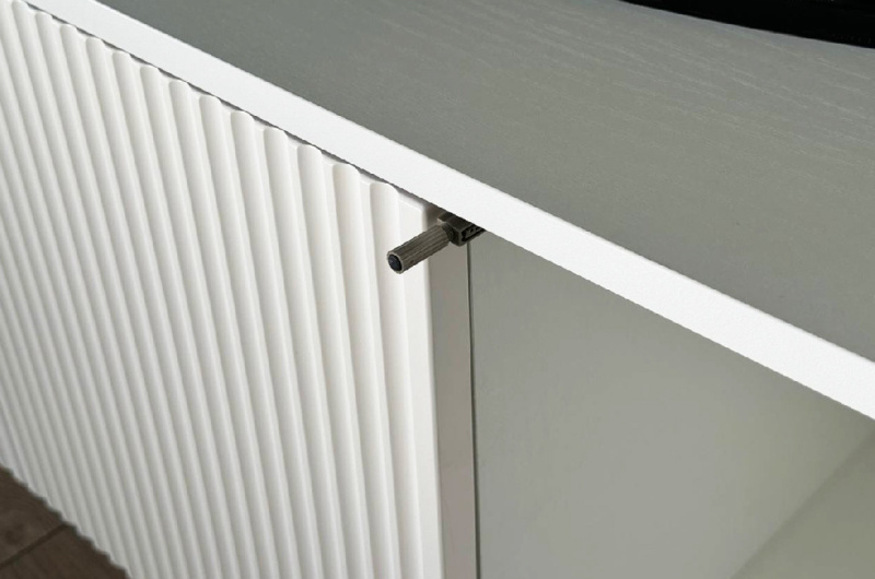 Гостиная "Зефир К1" (2200х424х1900) белое дерево/белый муар/белый (эмаль)